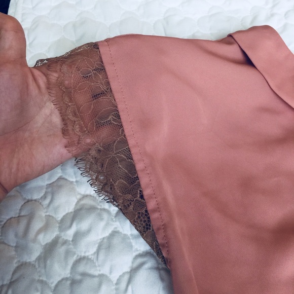 Lauren Conrad lace blouse - Picture 2 of 7